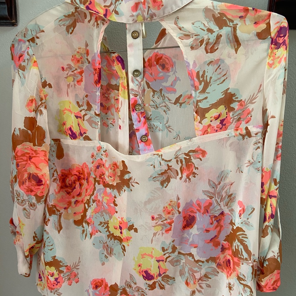 Band of Gypsies open back sheer top. - Picture 3 of 10